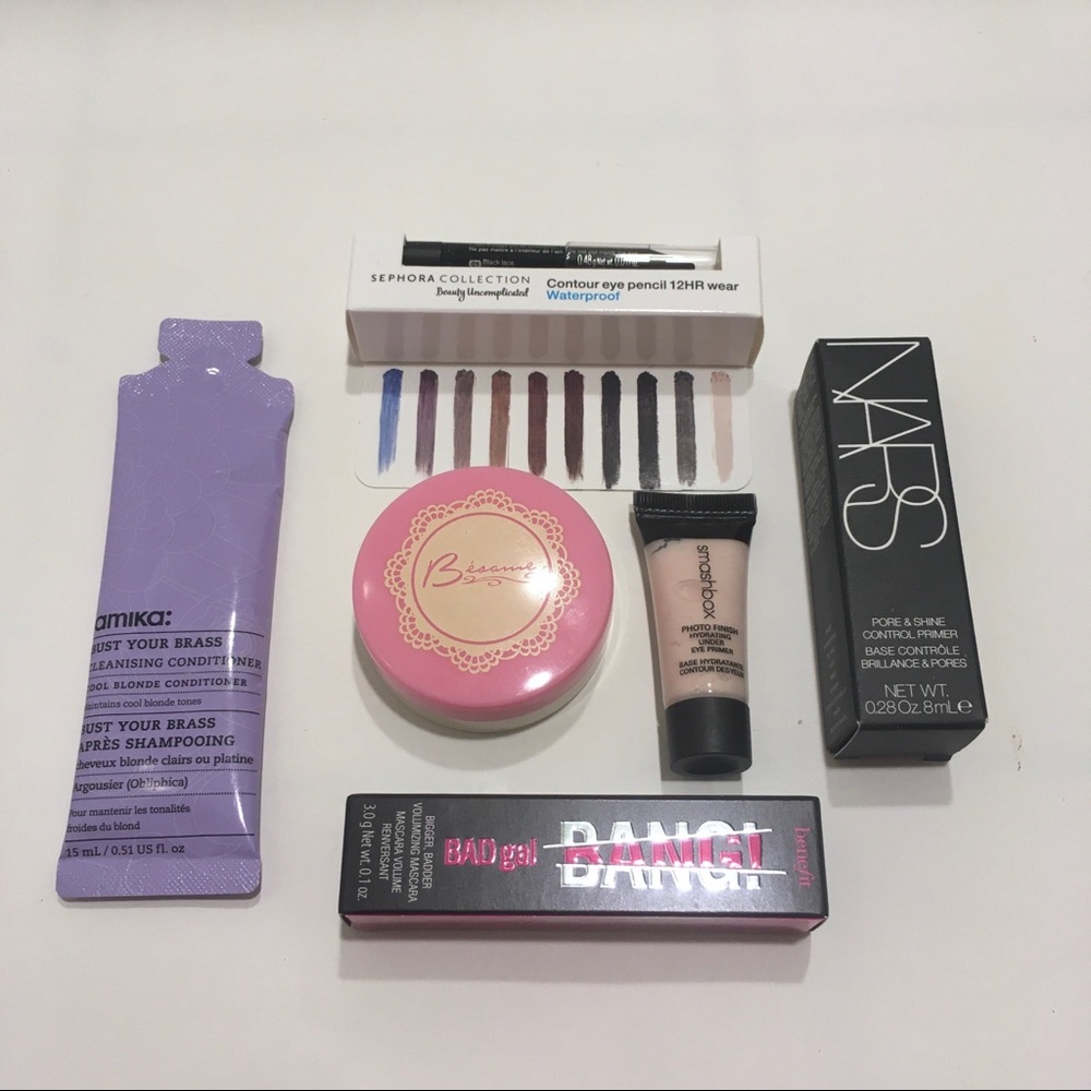 Makeup Trial-Sized and Sample Bundle
